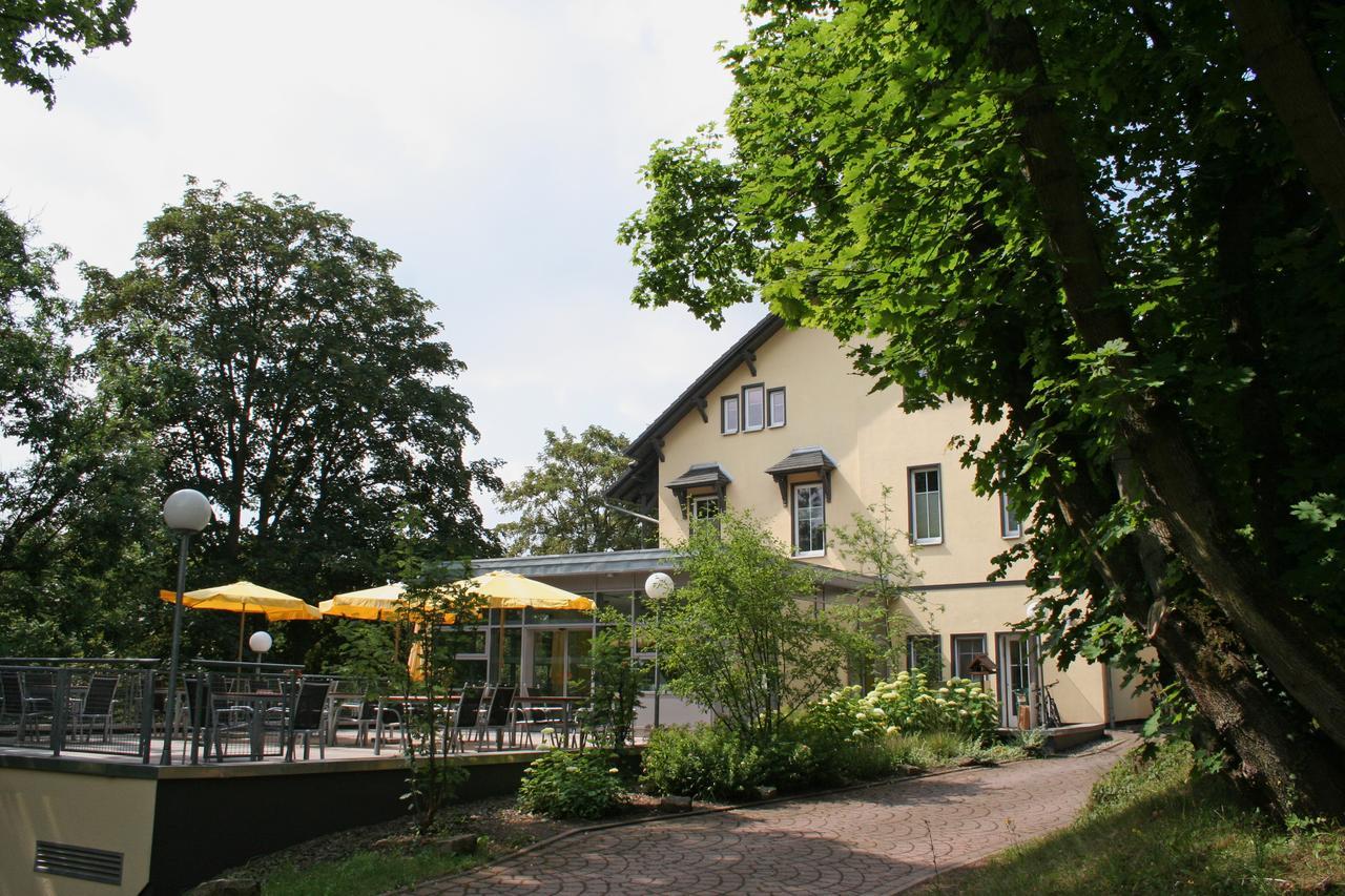 Dreibrunnen Gaestehaus Im Luisenpark Erfurt Exterior foto